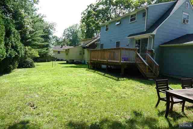 178 Walnut St - Photo 3 of 14