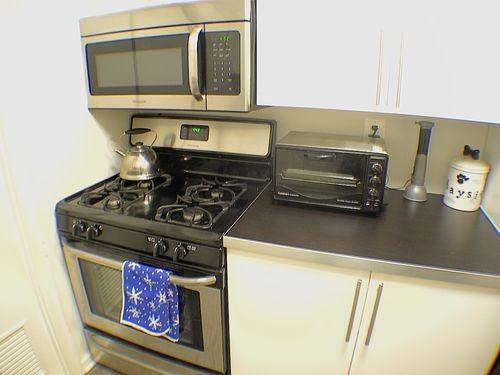 338 S 16th St #A - Photo 2 of 8