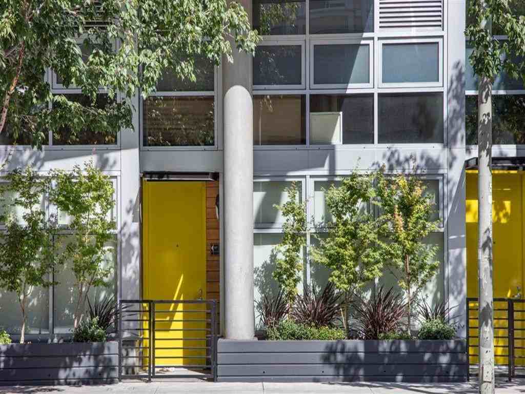 901 Jefferson (SOLD) - Photo 3 of 19