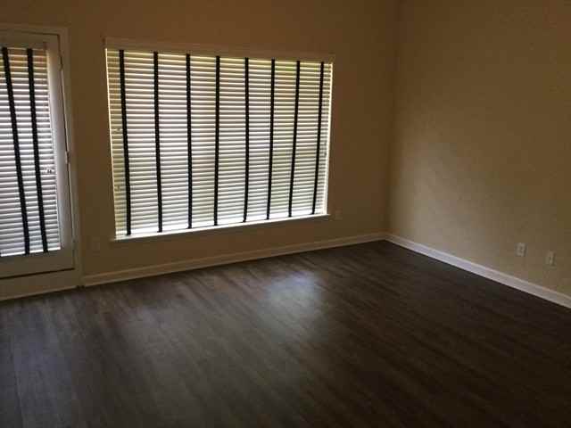 7360 7360 Sugarloaf Drive - Photo 3 of 13