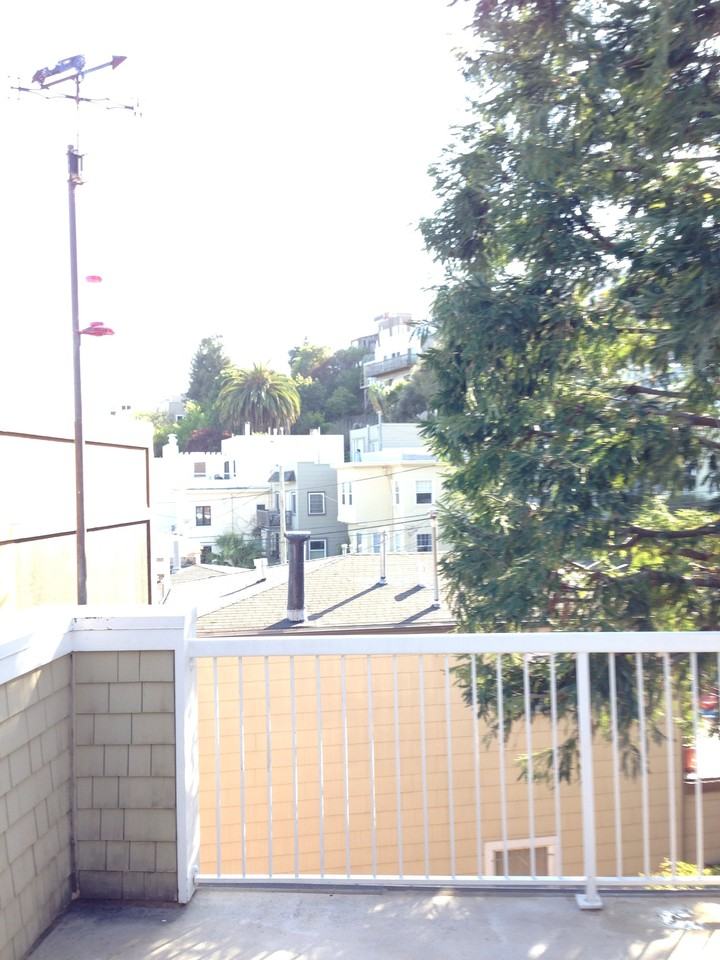 285 States St - Photo 2 of 4