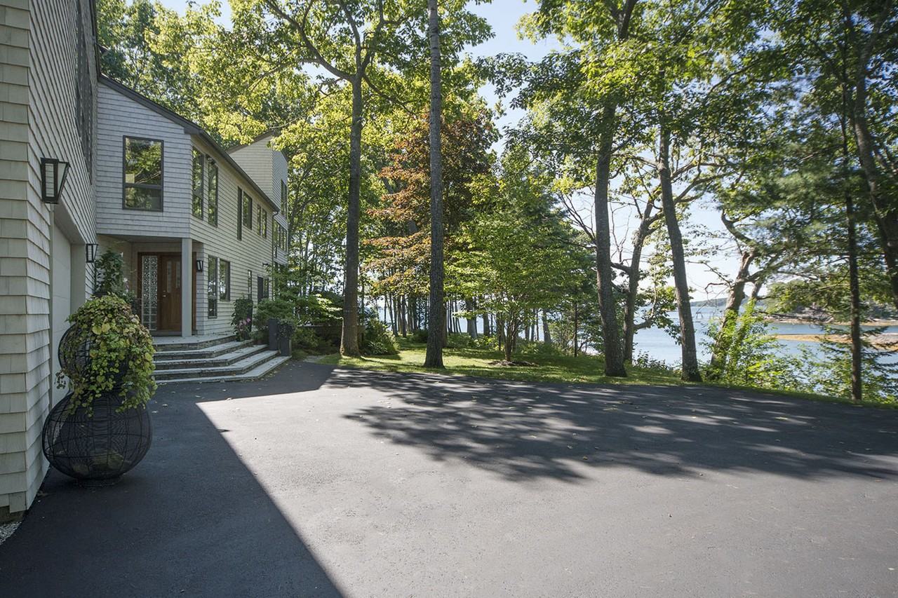 95 Sea Spray Reach - Photo 2 of 31