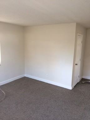 2420 Julia Ave #1 - Photo 3 of 6