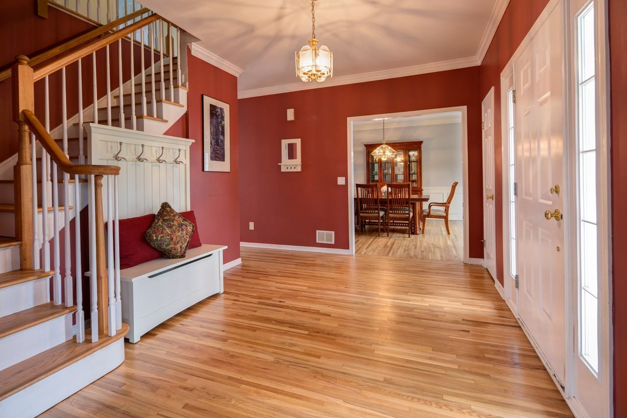 12 Charter Ct - Photo 3 of 30