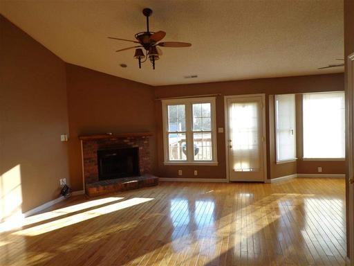 3010 Hunters Trail - Photo 3 of 14