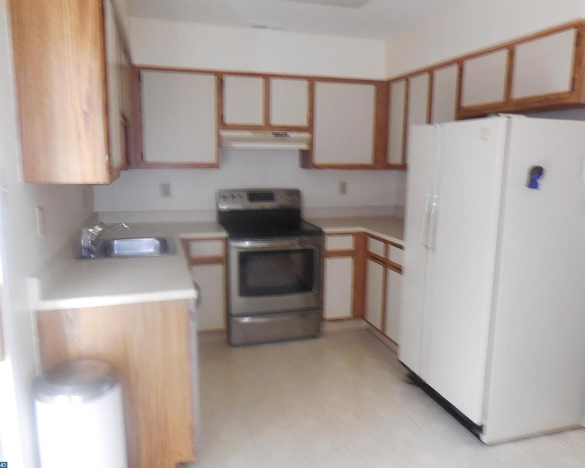 635 Foxton Ct - Photo 3 of 10