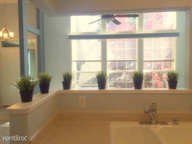 13210 SE 7th St - Photo 3 of 18