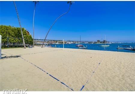 2642 Crestview Dr - Photo 3 of 23