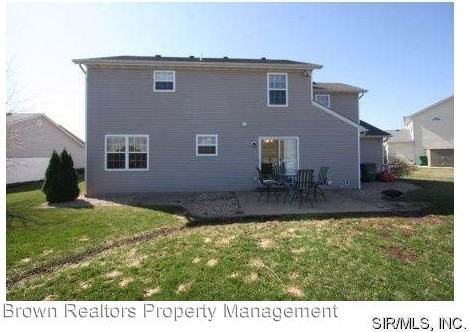 940 Buran Dr - Photo 2 of 21