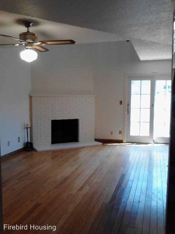 7831 N 21st Dr - Photo 2 of 23