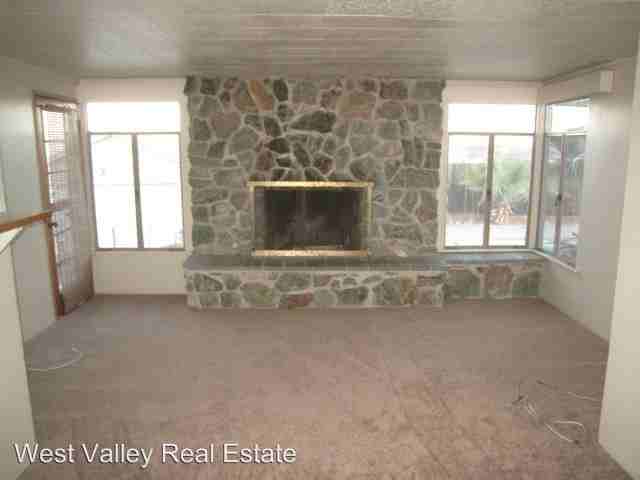 506 Garfield Ave - Photo 2 of 13