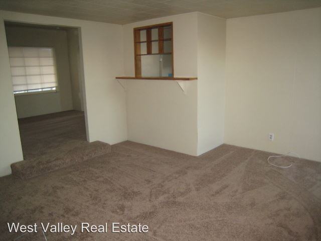 506 Garfield Ave - Photo 3 of 13