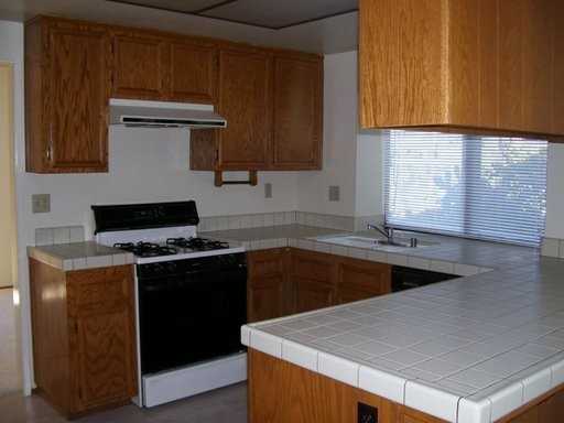 739 Baylor Ave - Photo 3 of 10