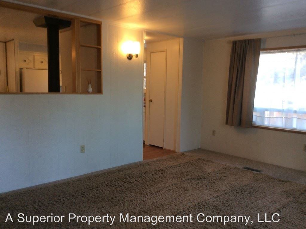 1402 NW Lexington Ave - Photo 3 of 10