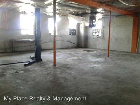 216 9th St - Photo 3 of 8