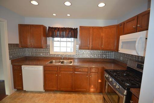 226 Velvet Antler Dr - Photo 2 of 18