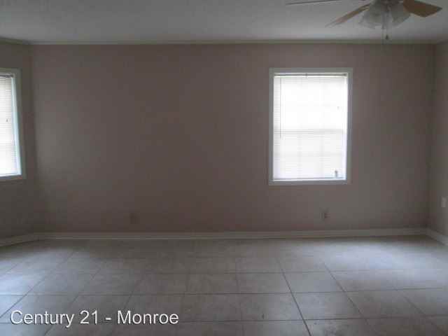524 Woodhaven Dr - Photo 3 of 9
