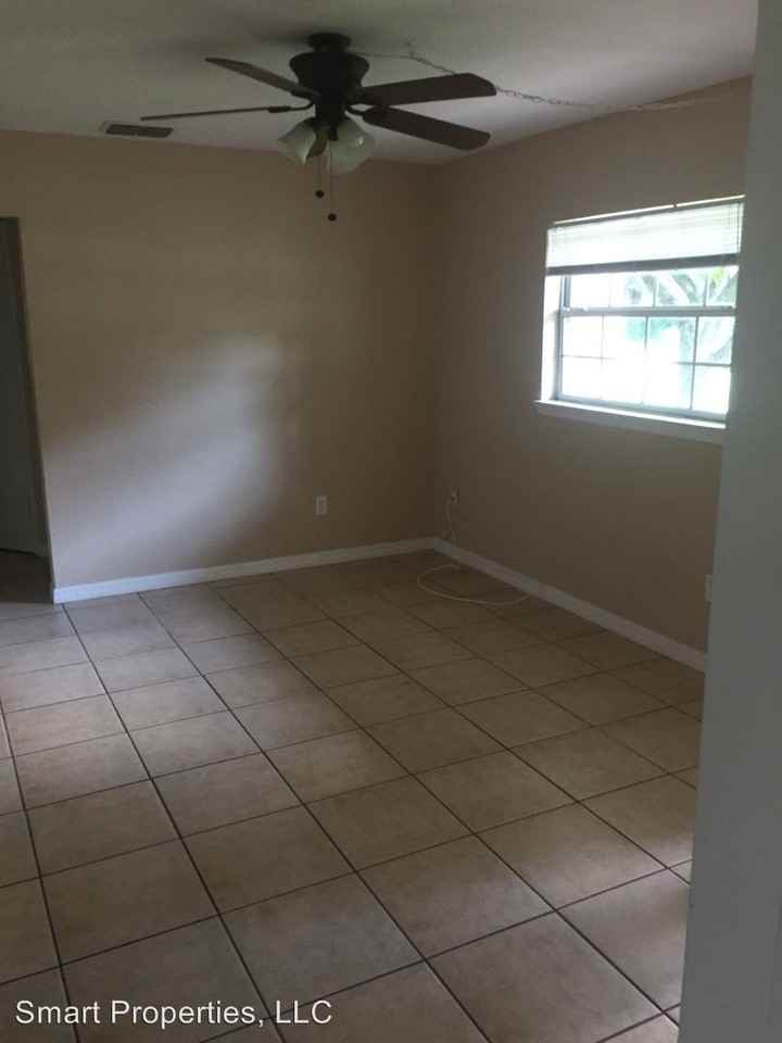 417 Longfellow Blvd - Photo 2 of 12