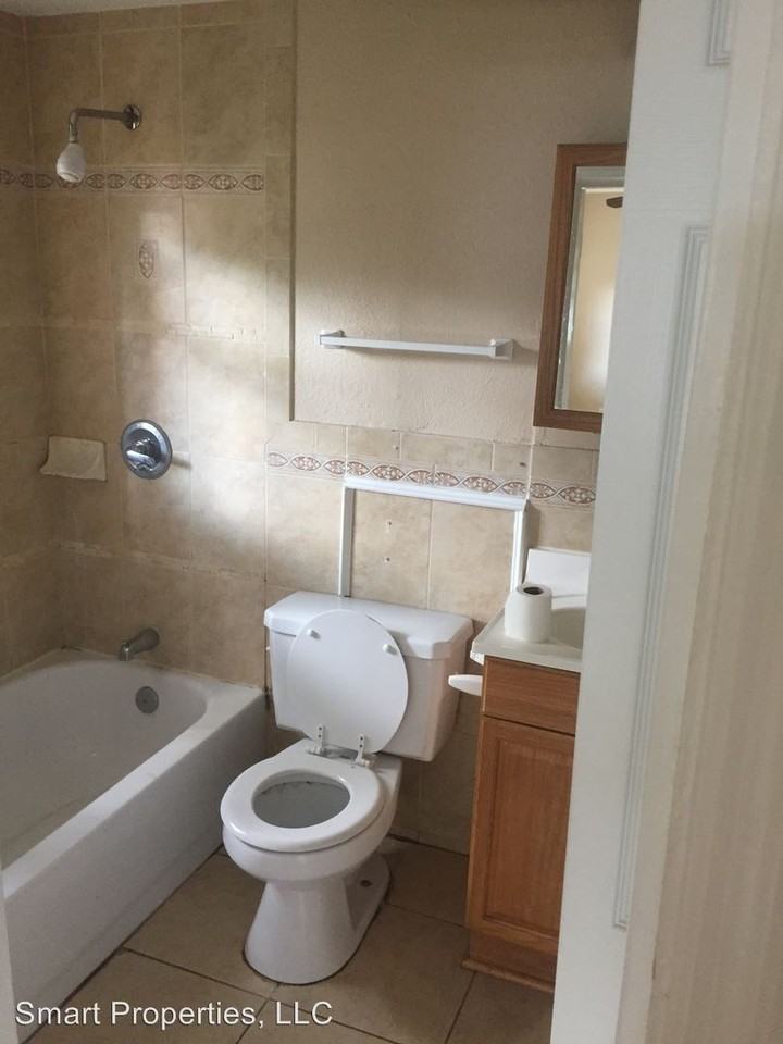 417 Longfellow Blvd - Photo 3 of 12