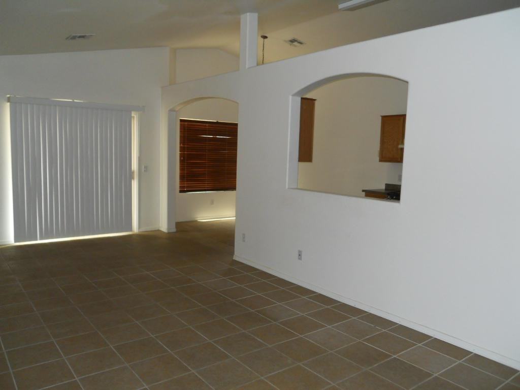 7890 W Mural Hill Dr - Photo 2 of 14