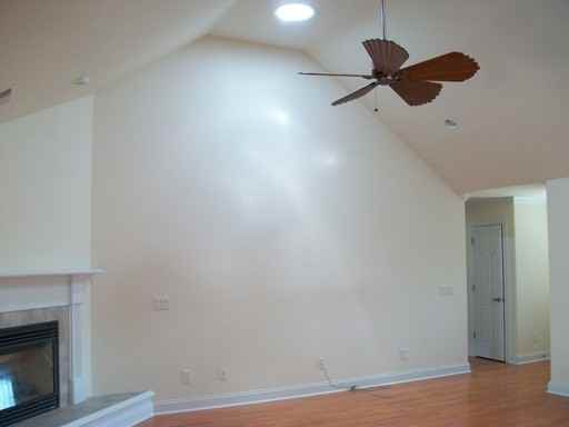 1310 Monarch Ct - Photo 2 of 19