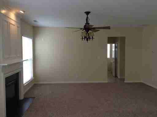 1574 Pondhaven Dr - Photo 2 of 19