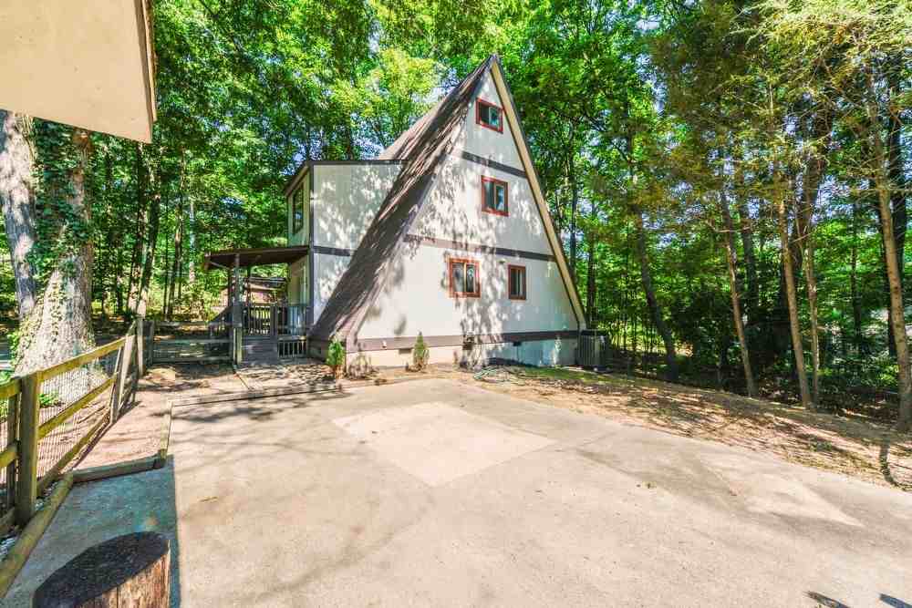 2911 Jackson Dr - Photo 3 of 19