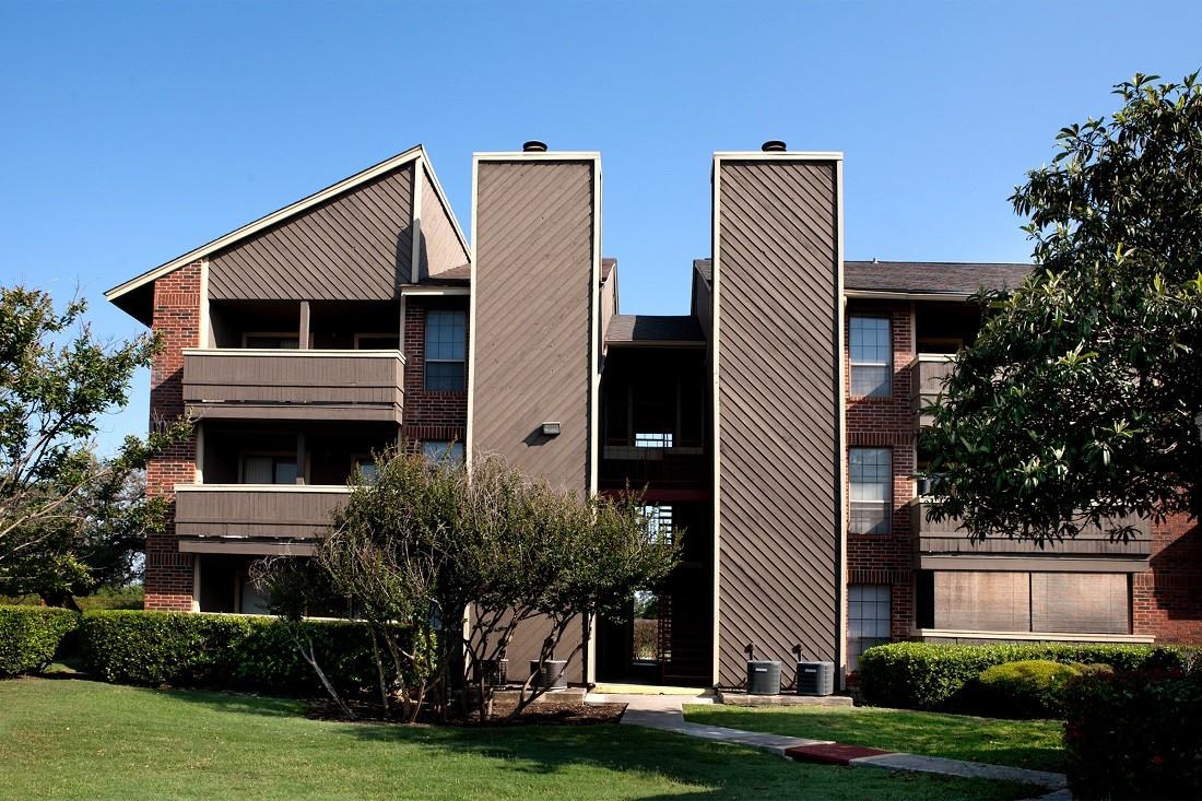 The Lexington - Photo 3 of 20