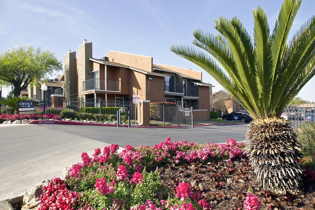 The Fountains of San Antonio - Photo 2 of 25