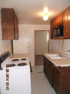 122 S Chehalis St #122 - Photo 3 of 10
