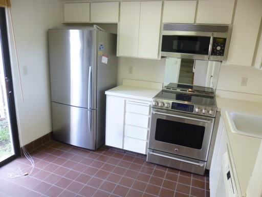 16 Eliot Ct - Photo 3 of 16