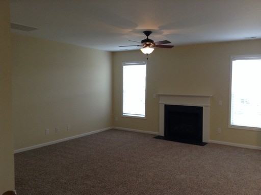 4544 Fairport Ct - Photo 3 of 15