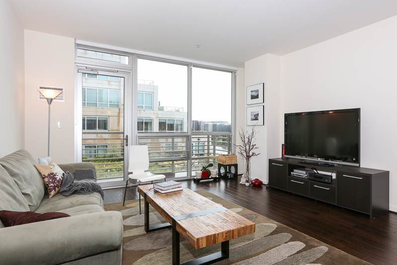 325 Berry St #403 - Photo 2 of 20