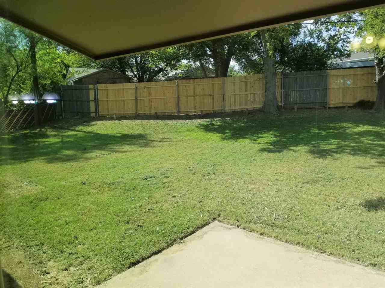 7820 Kermit Ave - Photo 3 of 3