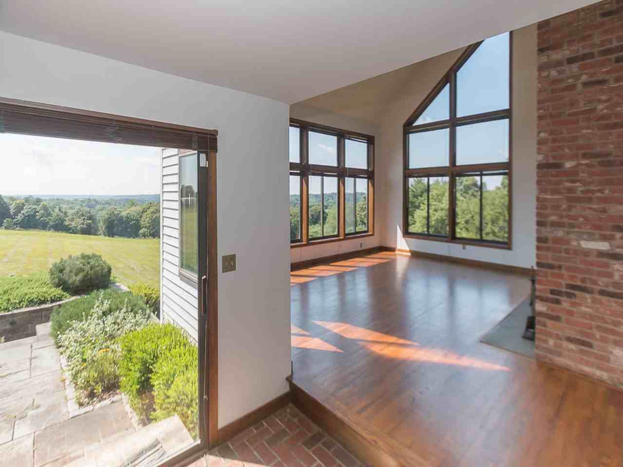 135 Middlebrook Farm Rd - Photo 3 of 19