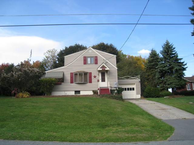 312 Salmon Ave - Photo 2 of 20