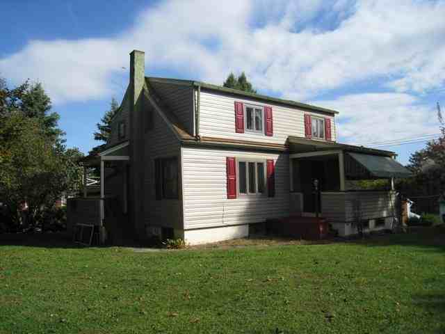 312 Salmon Ave - Photo 3 of 20