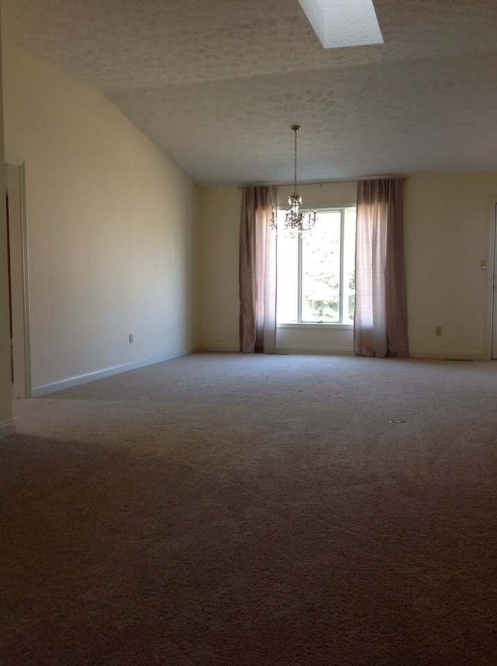 11542 Applewood Cir - Photo 2 of 17