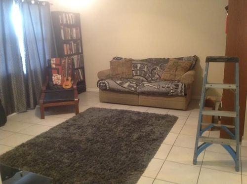2729 Peer Ln - Photo 2 of 4