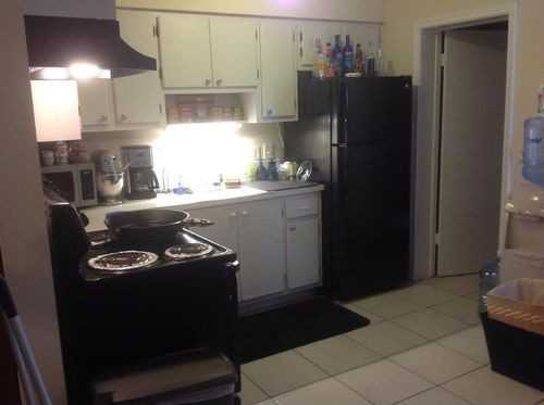 2729 Peer Ln - Photo 3 of 4
