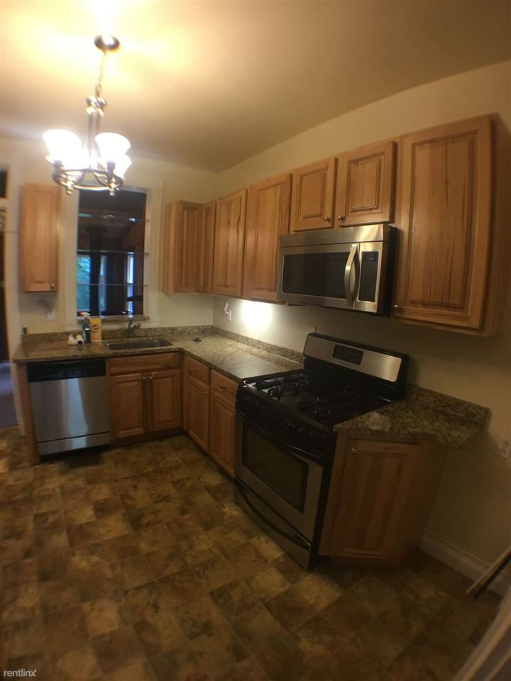 175 Gordon St - Photo 3 of 21