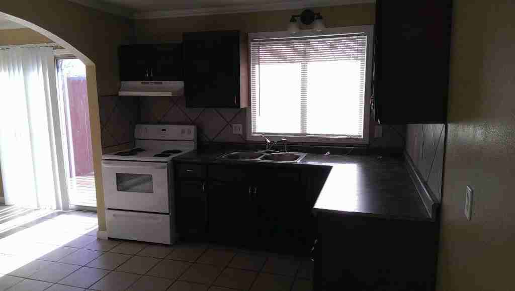 11506 Palmer Ave - Photo 2 of 7