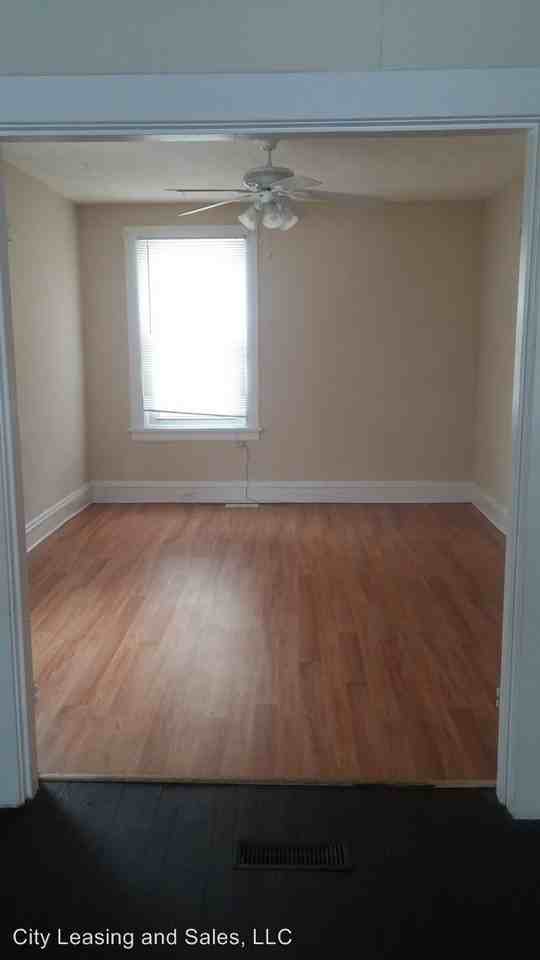 1518 Victor St - Photo 2 of 12