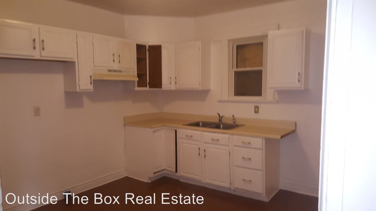 420 Geyer St - Photo 2 of 4