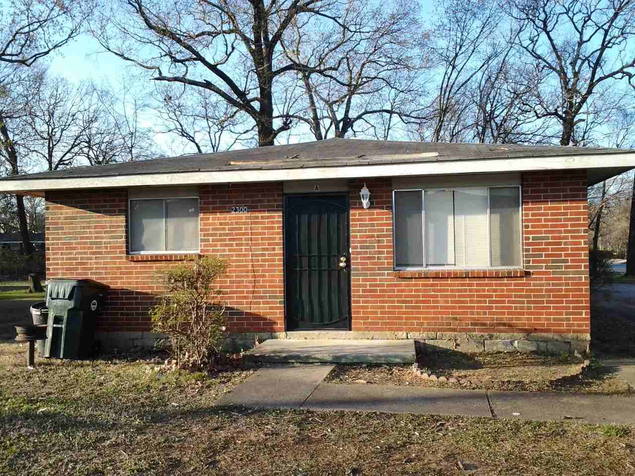 2300 E 4th Street - Photo 3 of 33