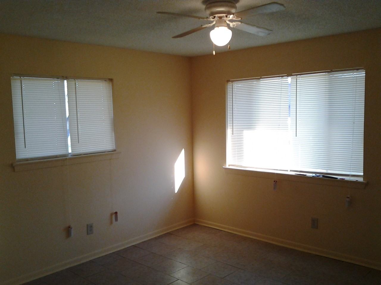 2300 E 4th Street - Photo 2 of 33