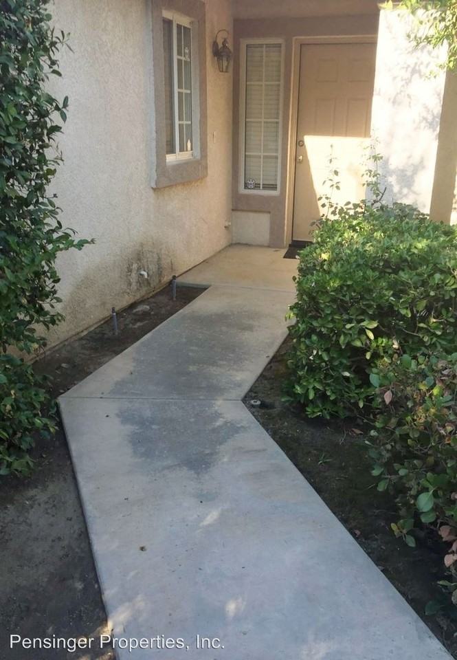 808 Timberleaf Dr - Photo 2 of 27