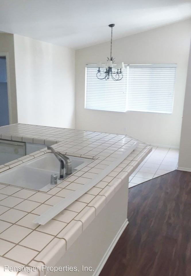 808 Timberleaf Dr - Photo 3 of 27