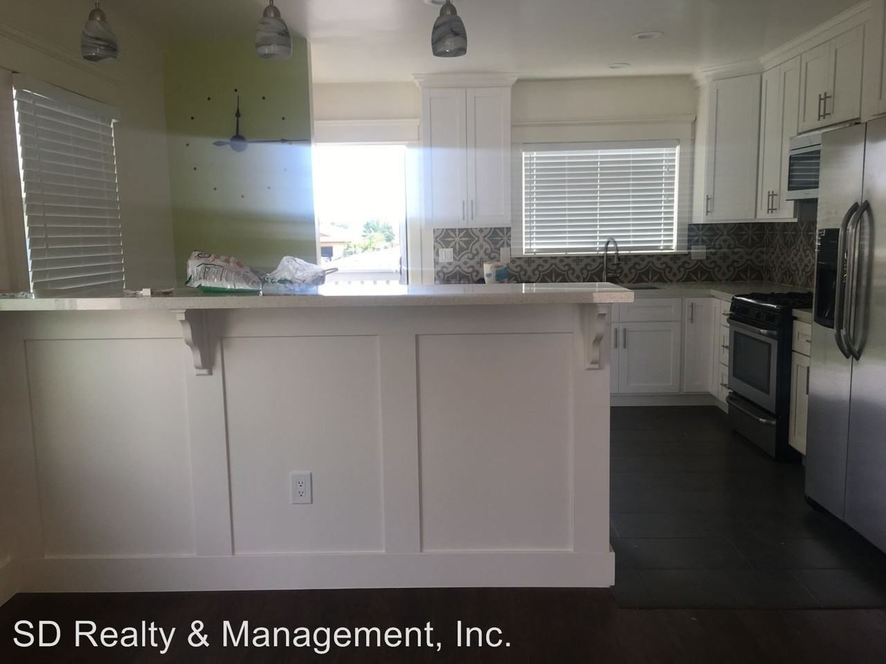 437 Dodson St - Photo 2 of 24