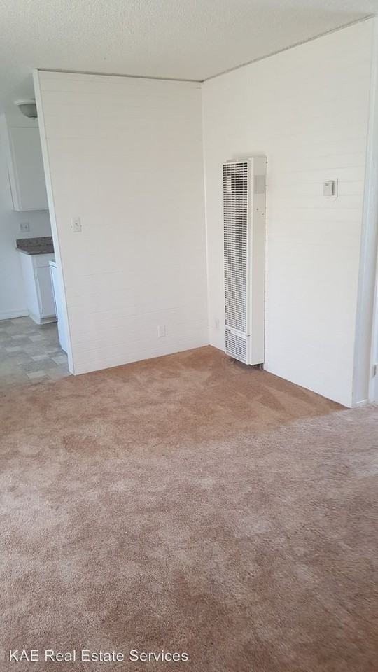 AMADOR ROYALE 25173 CYPRESS AVE. - Photo 3 of 5